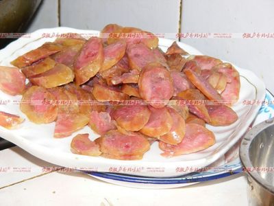 匠心传承，腊味飘香 探秘安徽庐香腊味坊的纯天然香肠